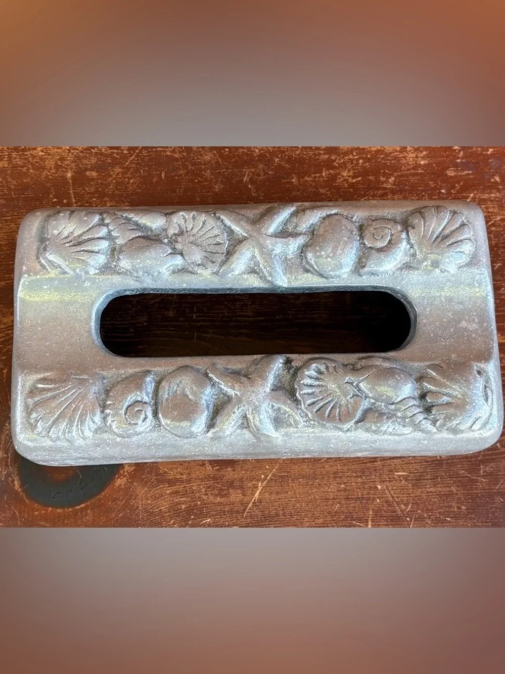 Vintage elegant solid